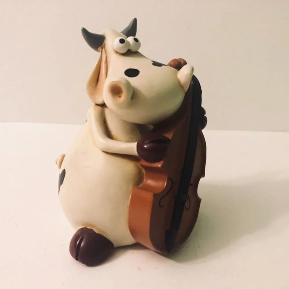 Vintage Paolo Chiari Cow Bull Playing Cello Coin Bank Figurine 5 Inch Tall - Picture 2 of 16
